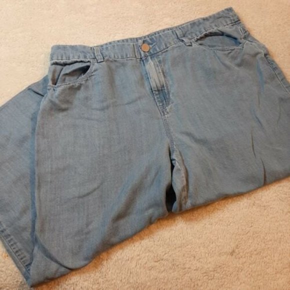 CHICOS Sz 1 8 Crop Women Platinum Collection Chambray Lightweight Wide Leg Pants - Picture 2 of 8